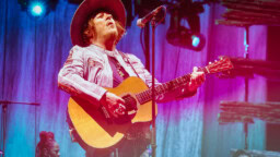 Italialaisen bluesin isäksi kutsuttu legenda saapuu kahdelle keikalle Suomeen