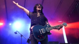 Ex-Guns N’ Roses -kitaristi muisteli yllättäen tullutta pestiä Alice Cooperin bändissä – ”Opettelin lähes 30 biisiä kahdessa päivässä”