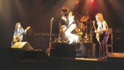 Bob Daisley ei ole puhunut Sharon Osbournen kanssa pariin vuosikymmeneen, on kuitenkin avoin keskustelemaan – ”En kanna kaunaa”