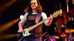 Rushin paluu ei välttämättä jää pelkkiin keikkoihin, vihjaa Geddy Lee