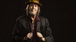 Hector juhlistaa 60-vuotista uraansa areenakonsertilla – tulossa myös uutta tuotantoa