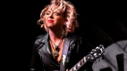 Puistoblues julkisti ensimmäiset esiintyjänsä – Samantha Fish ja Erja Lyytinen tarjoavat Järvenpäässä bluesrockin voimaa