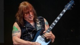 Manowarin huippuvuosien kitaristi Ross the Boss on sairastunut vakavasti: ”Tulevaa on nyt vaikea nähdä”