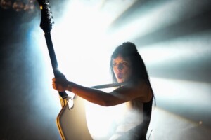 Punkrockin räime piristää Helsingin syksyä – Punk ja yäk -festivaali levittäytyy Turusta pääkaupunkiin