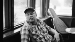 Uutisia Steve’n’Seagullsin suunnalta: laulaja-kitaristi Remmel työstää sooloprojektia ja laulaa kiertue-elämän kiemuraisuudesta