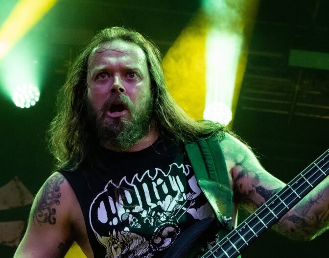 Muistatko CKY:n? Bam Margeralta vetoapua aikanaan saaneen bändin riveissä räiskyy oikein huolella