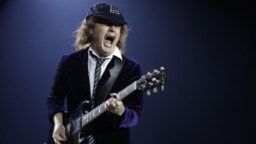 Angus Young nimeää mielestään huonoimman AC/DC:n biisin – ”Kuka ihmeessä haluaisi julkaista jotain tällaista?”