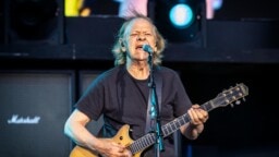 AC/DC:n Stevie Young joutui sairaalaan Buenos Airesissa