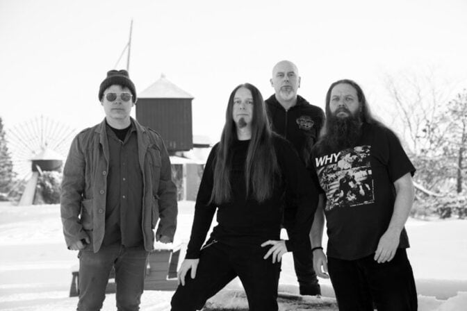 Kun tyhmyys ja pahuus lisääntyvät eikä virheistä opita, on Hermoromahduksen aika – Hardcore punk -yhtye esittelee uutta ep:tään