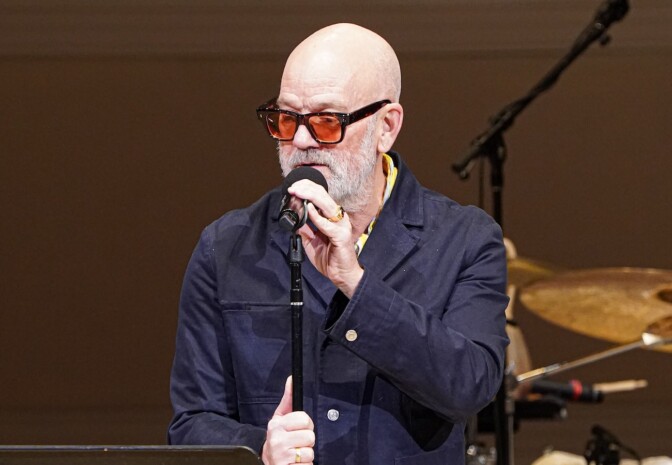 Frendit-sarjan kuulu taputuskohta sai haastajan – uuden komediasarjan tunnarin taustalta löytyy melkoisen nimekäs kööri