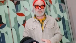 Michael Stipe yllätti R.E.M.-tribuuttikeikalla – palasi vanhan yhtyeensä tuotannon pariin 18 vuoden tauon jälkeen