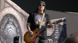 Entinen Motörhead-kitaristi Phil Campbell on kuollut