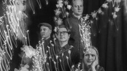 ”Isäni kuoli tämän levyn tekemisen aikaan. Niin isoa asiaa on pakko käsitellä jotenkin” – Salaliitto kertoo uuden albuminsa synnystä