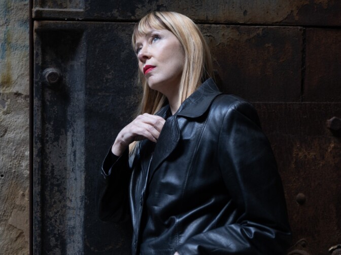 Legendaarinen Suzanne Vega saapuu kesällä Suomeen