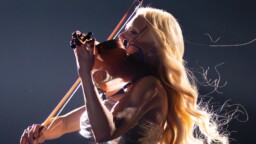 UMK-jälkipuinti: Suomi sai Euroviisuihin vahvan kisabiisin, mutta aivan kaikki ei mennyt finaalissa putkeen