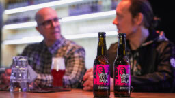 Apulanta ja Teerenpeli lanseeraavat oman oluen erikoisella twistillä