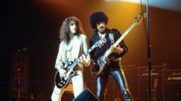 ”Näin heti, että hän oli jo reunalla” – ex-Thin Lizzy -kitaristi muisteli Phil Lynottin viimeisiä hetkiä