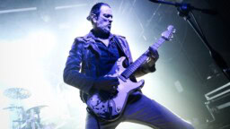 21 vuoden yhteistyö tuli päätökseen: ruotsalainen Evergrey on yhtä jäsentä köyhempi