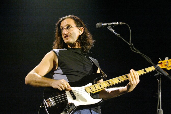 Miksi Rush ei pyytänyt kiertuerumpalikseen jotakuta maailmantähtiluokan progetaituria? Geddy Lee puhuu aiheesta
