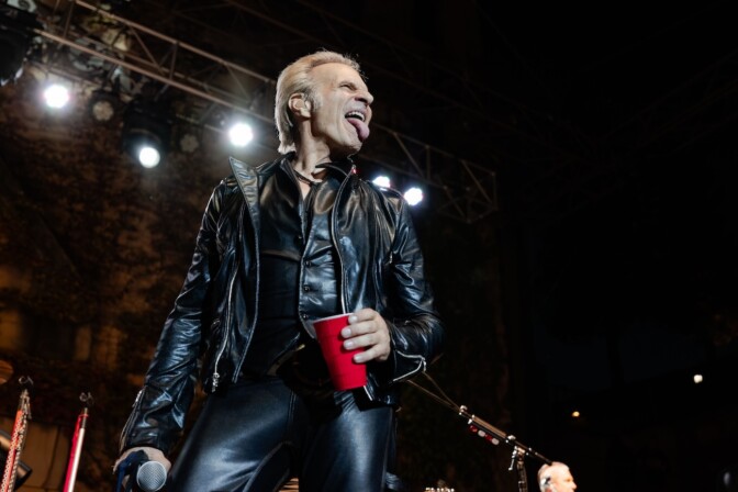 David Lee Roth esitteli livekuntoaan vuoden ensimmäisellä keikallaan