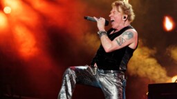 Guns N’ Roses esitti keikallaan erittäin harvinaisen herkkupalan 35 vuoden tauon jälkeen