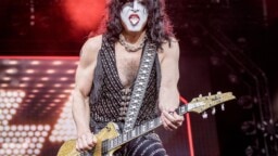 Kuinka sujuu Paul Stanleyltä Kiss-hitti vuonna 2026? Videomuotoista todistusaineistoa tarjolla