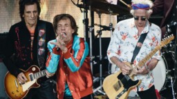 Mikä perhana on The Cockroaches? – The Rolling Stones esittelee tulevaa levyään tiiserillä