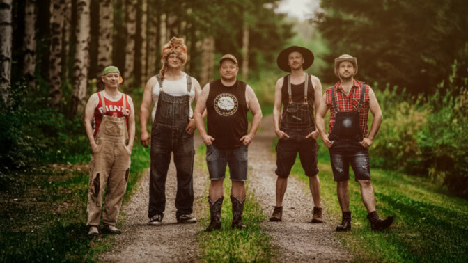 Ensinäyttö: Steve ’n’ Seagulls nyrjäyttää aivot sopivasti solmuun tulkinnallaan Bomfunk MC’sin ikonisesta moukarista