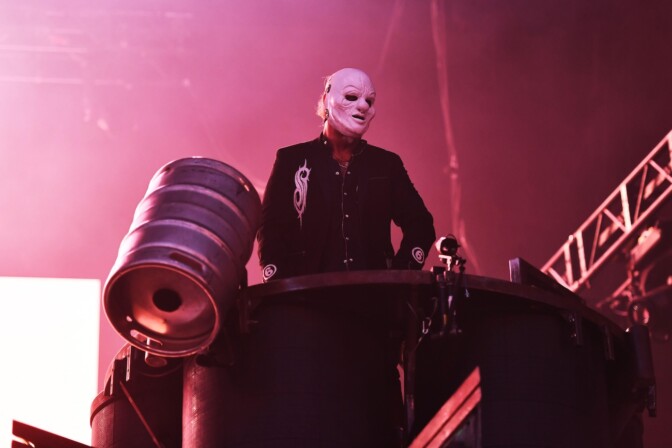 Slipknot-perustaja Shawn ”Clown” Crahan sanoo tarvitsevansa sydänoperaation – ”Tuntuu kuin tekisin kuolemaa”