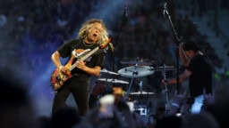 Nykypäivän popmusiikki on kuraa, sanoo Metallican Kirk Hammett