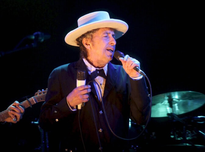 Bob Dylanin taustayhtyeen mystisen some-päivityksen saattelemana jättänyt kitaristi kommentoi tapausta