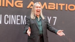 Iron Maidenin ystävät, huomio! Nicko McBrain saapuu Suomeen