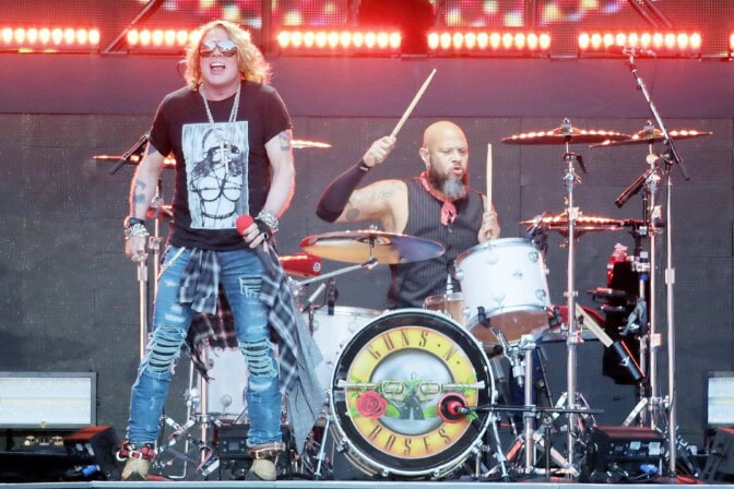 Useimmilla on Axl Rosesta aivan väärä kuva, sanoo ex-Guns’ Roses -rumpali – ”Kunpa muut tuntisivat hänet samalla tavalla kuin minä”