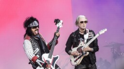 Mötley Crüe on palannut tien päälle – tämä on yhtyeen nykykunto