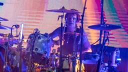 Tommy Lee puhuu Mötley Crüen ja Mick Marsin välirikosta: ”Kun joku tuntee olonsa uhatuksi, hän taistelee vastaan”