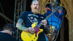 ”Haluamme puhua hieman Brentistä” – Mastodon avautuu perinpohjaisesti Brent Hindsin erottamisesta ja kuolemasta