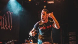 Hardcore-legenda Sick of It Allin perustaja ja keulahahmo Lou Koller on kuollut