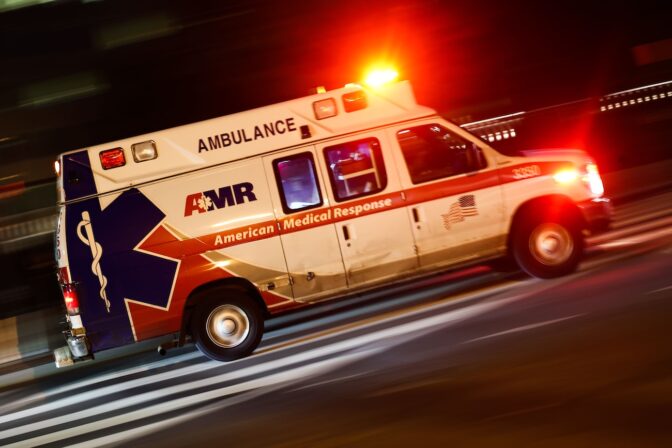 Älypää keksi varastaa ambulanssin keikkapaikalta kesken Avenged Sevenfoldin ja Good Charlotten konsertin