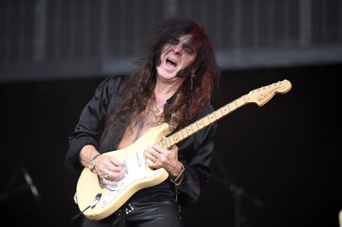 Se on nyt tai ei koskaan, toteaa Yngwie Malmsteen – Ruotsin kitarajumala lyö pöytään uuden biisin ja kertoo tulevasta levystä