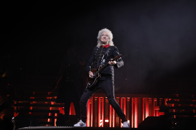”Tämäkö on se äly, joka pian hallitsee maailmaa?” – Brian May pyysi konetta näyttämään Queenin levyn kannen, lopputulos ei ihan vastannut todellisuutta
