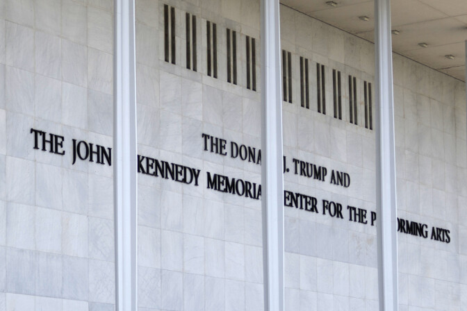Kennedy Center haastoi Trumpia protestoineen muusikon oikeuteen – Asia ratkesi muusikon hyväksi