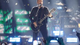 Nickelback kalisuttaa kaltereita – Kanadan rockjätti julkaisi reipastempoisen singlen, video nähtävänä