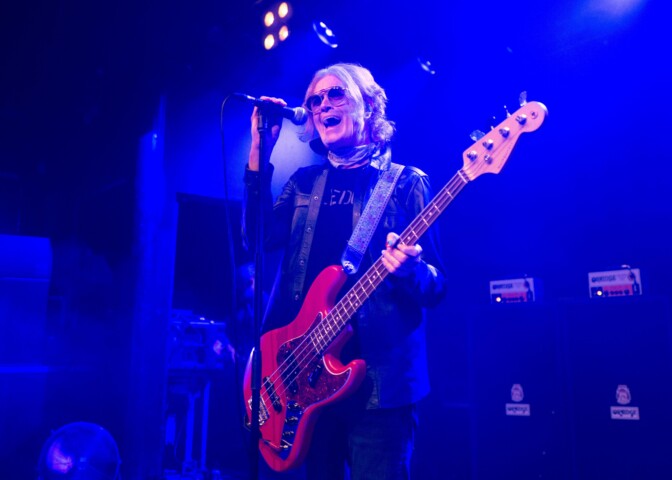 Glenn Hughes jättää keikkalavat terveyssyistä