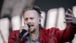 Erik Grönwall matkaa hornaan ja takaisin – Skid Row’ssa vaikuttanut ruotsalaislaulaja julkaisi uuden videon