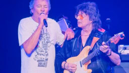Nyt se viimein tapahtui: Ritchie Blackmore nousi jälleen lavalle Deep Purplen kanssa – Videoita julki