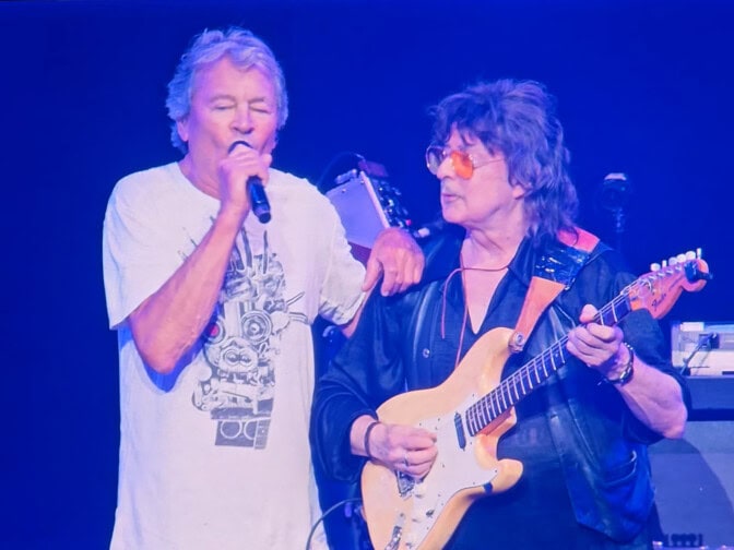 Nyt se viimein tapahtui: Ritchie Blackmore nousi jälleen lavalle Deep Purplen kanssa – Videoita julki