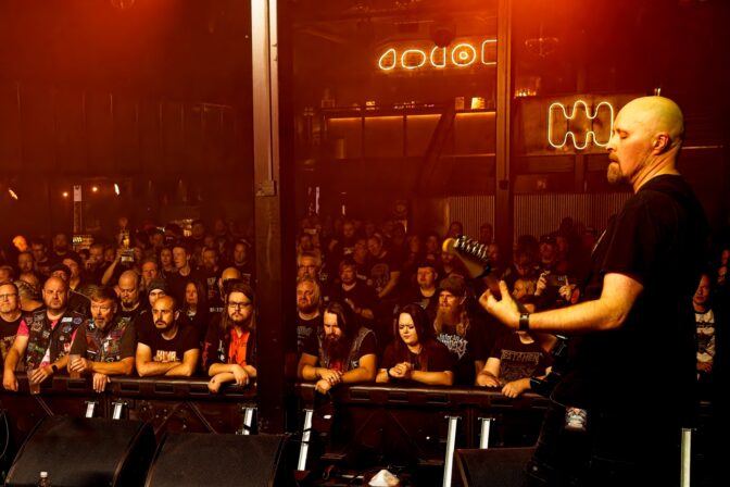 Metallia historian hämäristä – Speed Metal Party sanoin ja kuvin