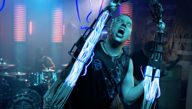 ”En malta odottaa, että kaikki kuulevat Fear Factoryn uuden aikakauden alun” – Industrial metal -veteraanin uusi laulaja on irti