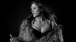 Floor Jansen päivittää Nightwishin kuulumisia – laulajalta kysyttiin, onko yhtye aktivoitumassa