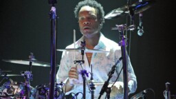 Earth, Wind & Fire -rumpali on vaivutettu koomaan – sai sairaskohtauksen juuri ennen keikkaa